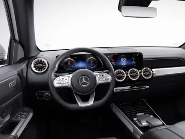 Mercedes-Benz EQB 300