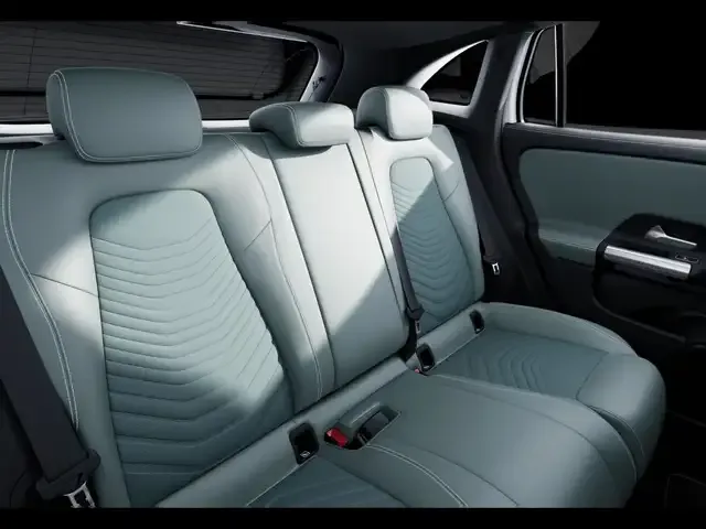 Mercedes-Benz GLA 220