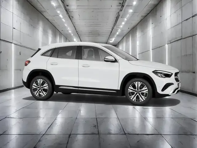 Mercedes-Benz GLA 220