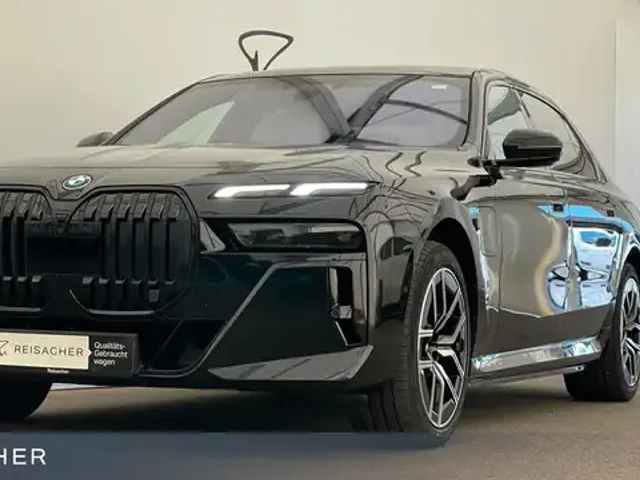 BMW 750