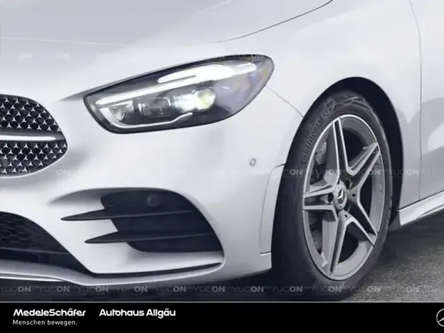 Mercedes-Benz B 220