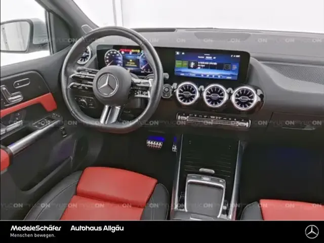 Mercedes-Benz B 220