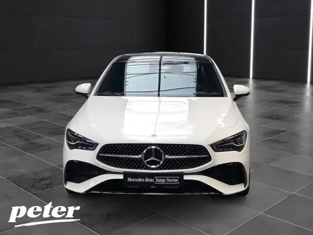 Mercedes-Benz CLA 180
