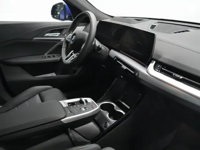 BMW iX2
