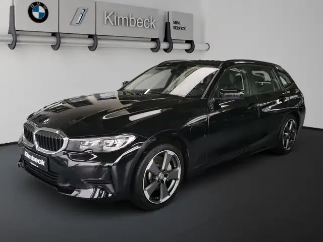 BMW 330