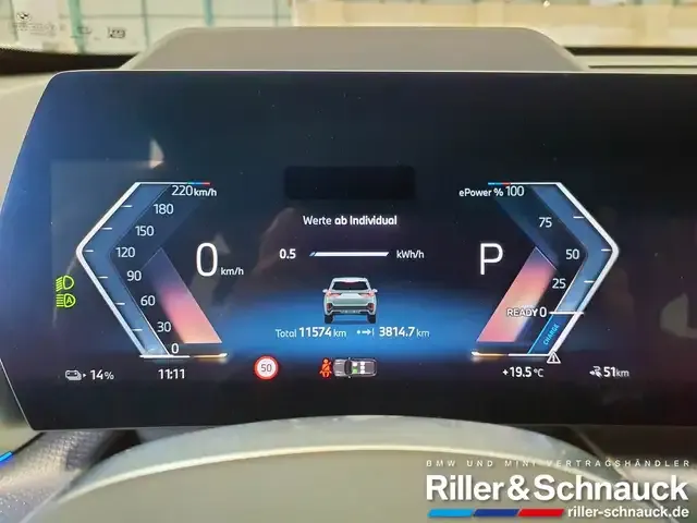 BMW iX1
