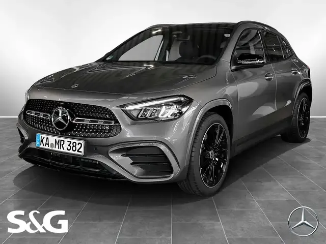 Mercedes-Benz GLA 200