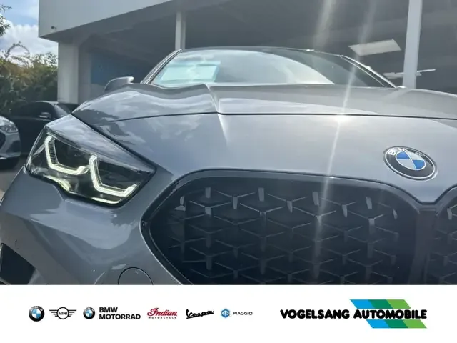 BMW 235