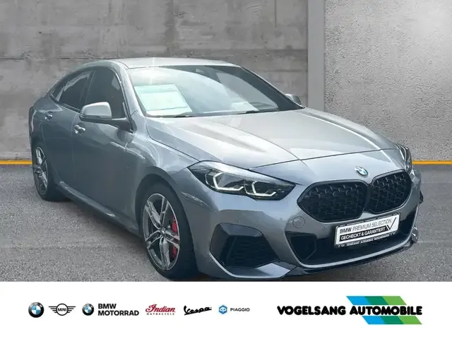 BMW 235