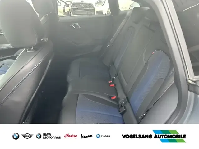 BMW 235
