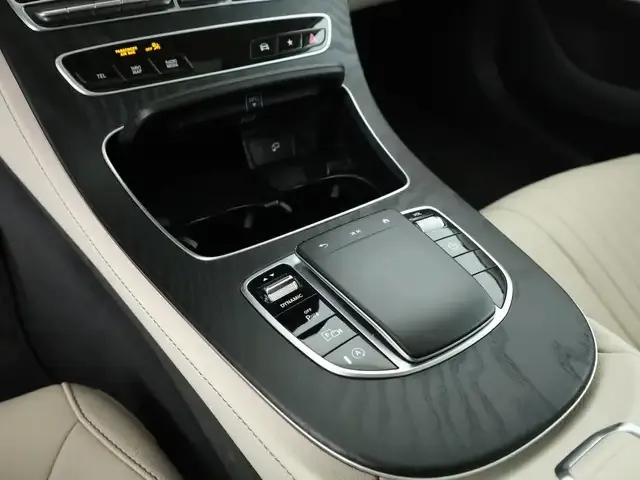 Mercedes-Benz CLS 300