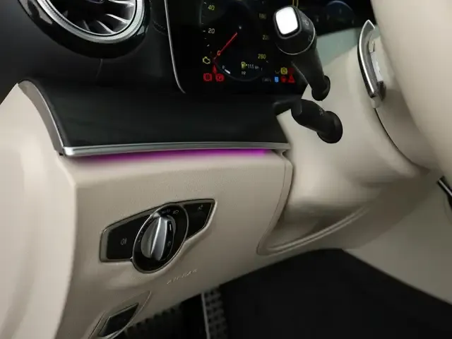 Mercedes-Benz CLS 300