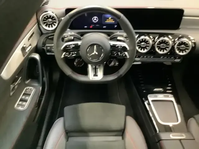 Mercedes-Benz CLA 45 AMG