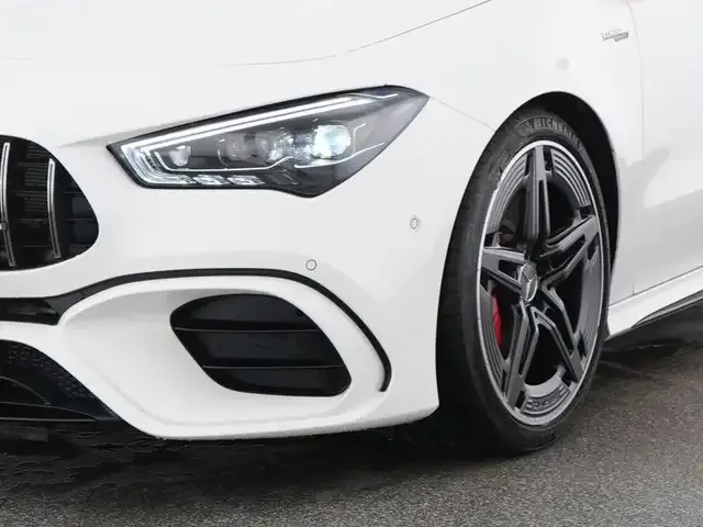 Mercedes-Benz CLA 45 AMG