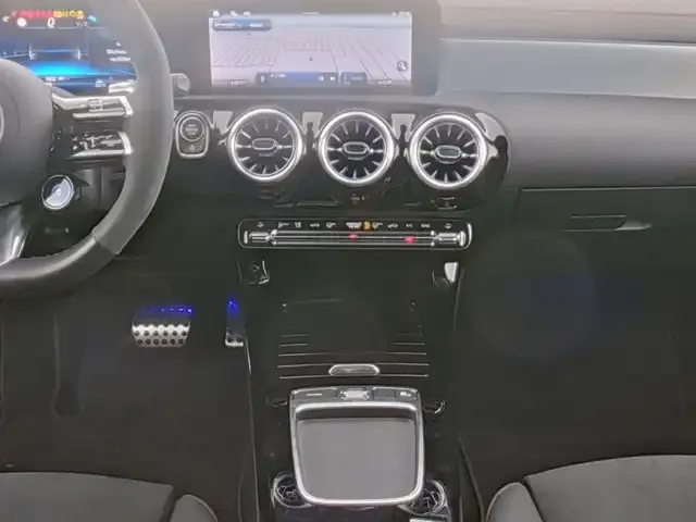Mercedes-Benz CLA 45 AMG