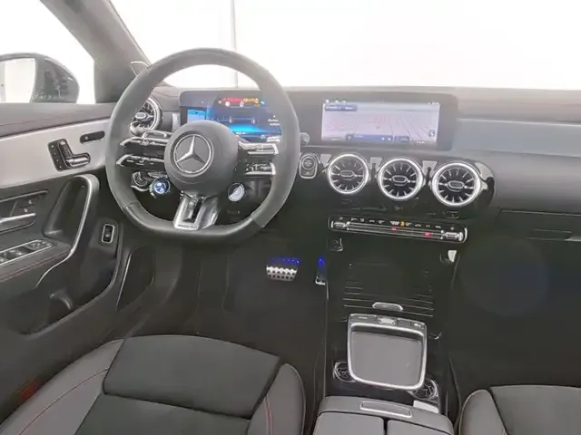 Mercedes-Benz CLA 45 AMG