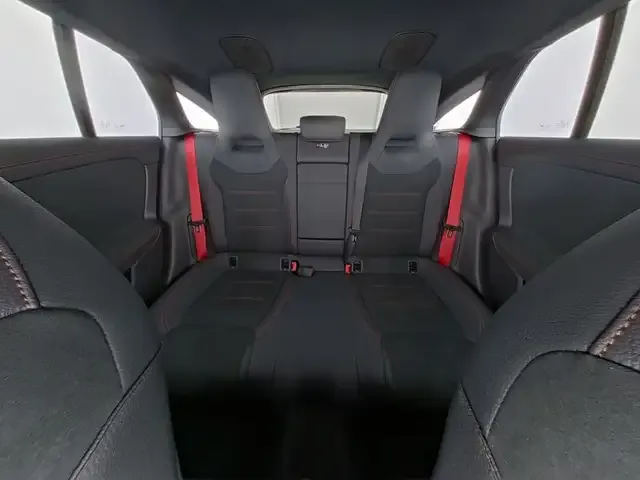 Mercedes-Benz CLA 45 AMG