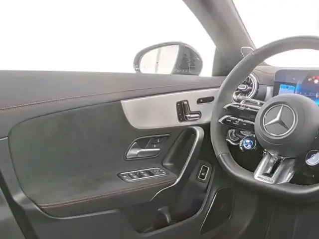 Mercedes-Benz CLA 45 AMG