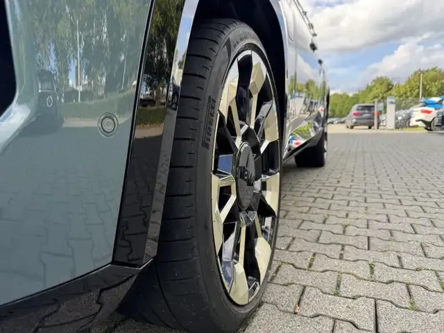 BMW XM