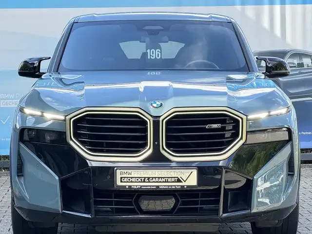 BMW XM