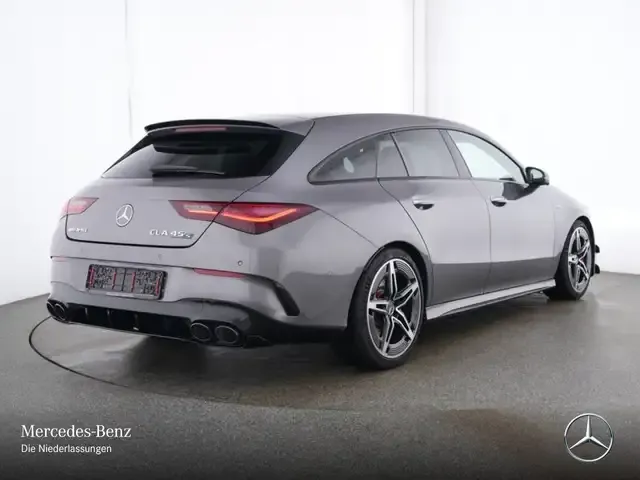 Mercedes-Benz CLA 45 AMG