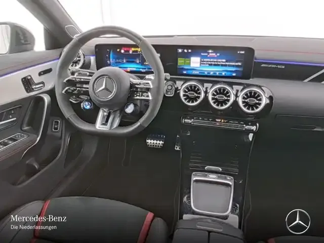 Mercedes-Benz CLA 45 AMG