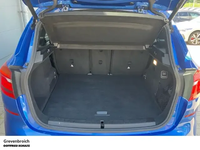 BMW 225