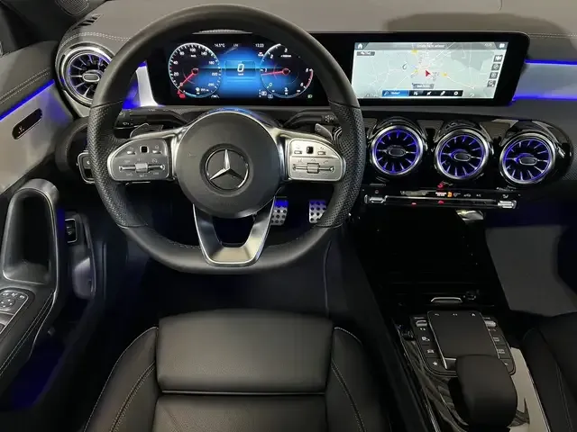 Mercedes-Benz CLA 220