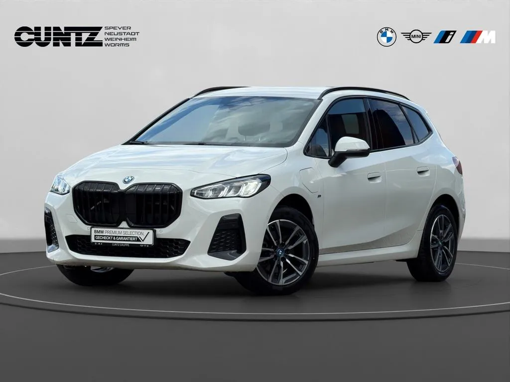 BMW 225