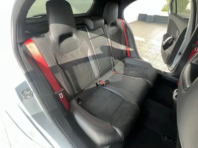 Mercedes-Benz A 35 AMG