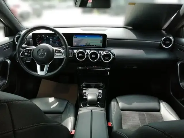 Mercedes-Benz A 250