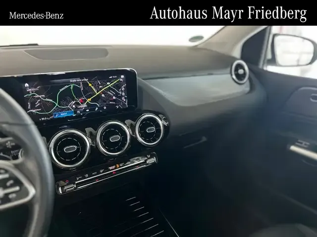 Mercedes-Benz B 250