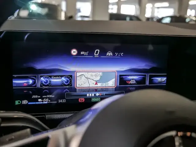 Mercedes-Benz EQA 350