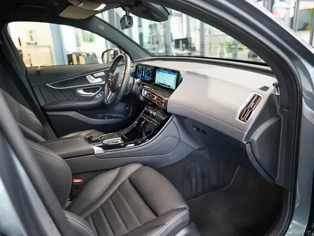 Mercedes-Benz EQC 400