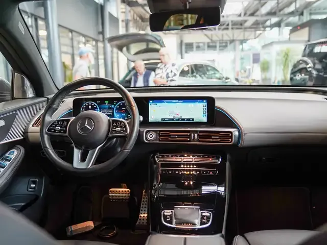 Mercedes-Benz EQC 400