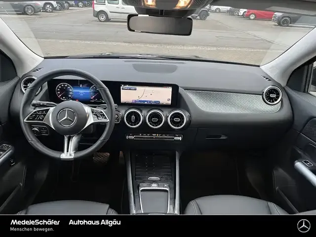 Mercedes-Benz GLA 180