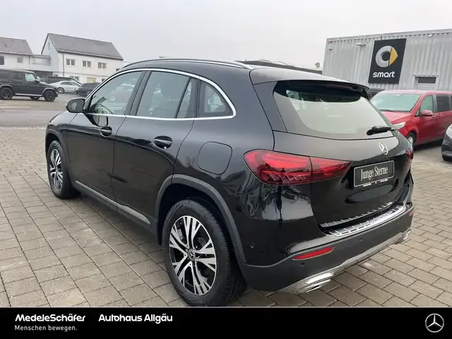 Mercedes-Benz GLA 180