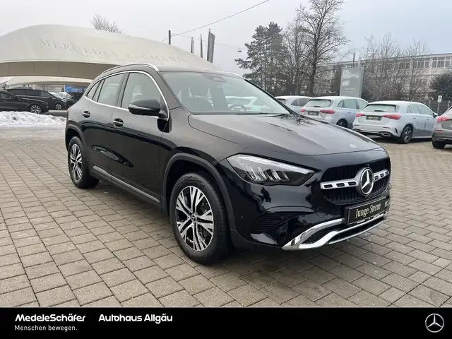 Mercedes-Benz GLA 180