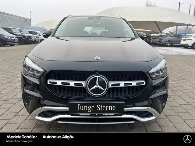 Mercedes-Benz GLA 180
