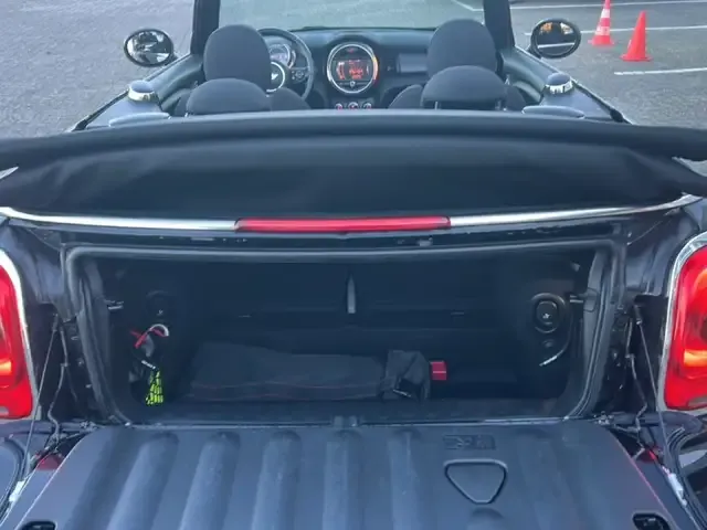 MINI Cooper Cabrio