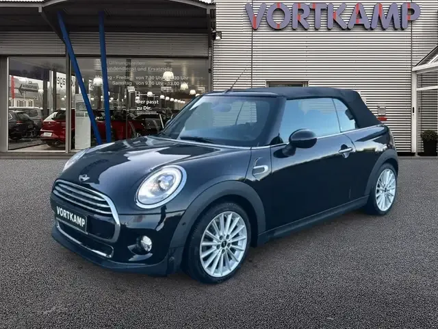 MINI Cooper Cabrio