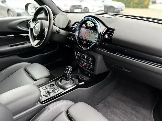MINI Cooper Clubman