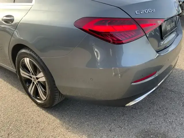 Mercedes-Benz C 200