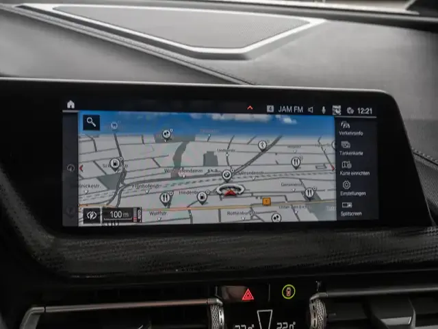BMW 235