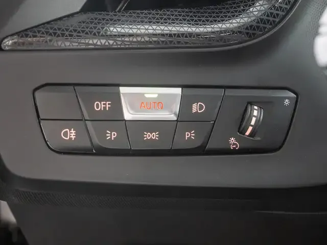 BMW 235