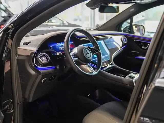 Mercedes-Benz EQE 300