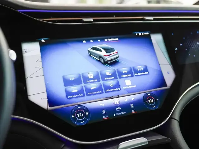 Mercedes-Benz EQE 300