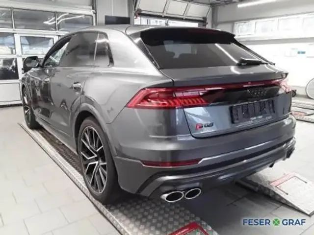 Audi SQ8