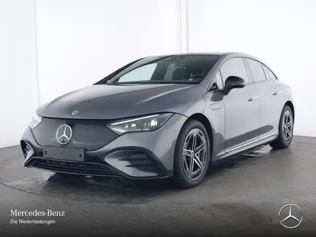 Mercedes-Benz EQE 300