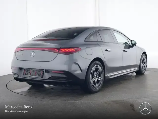 Mercedes-Benz EQE 300